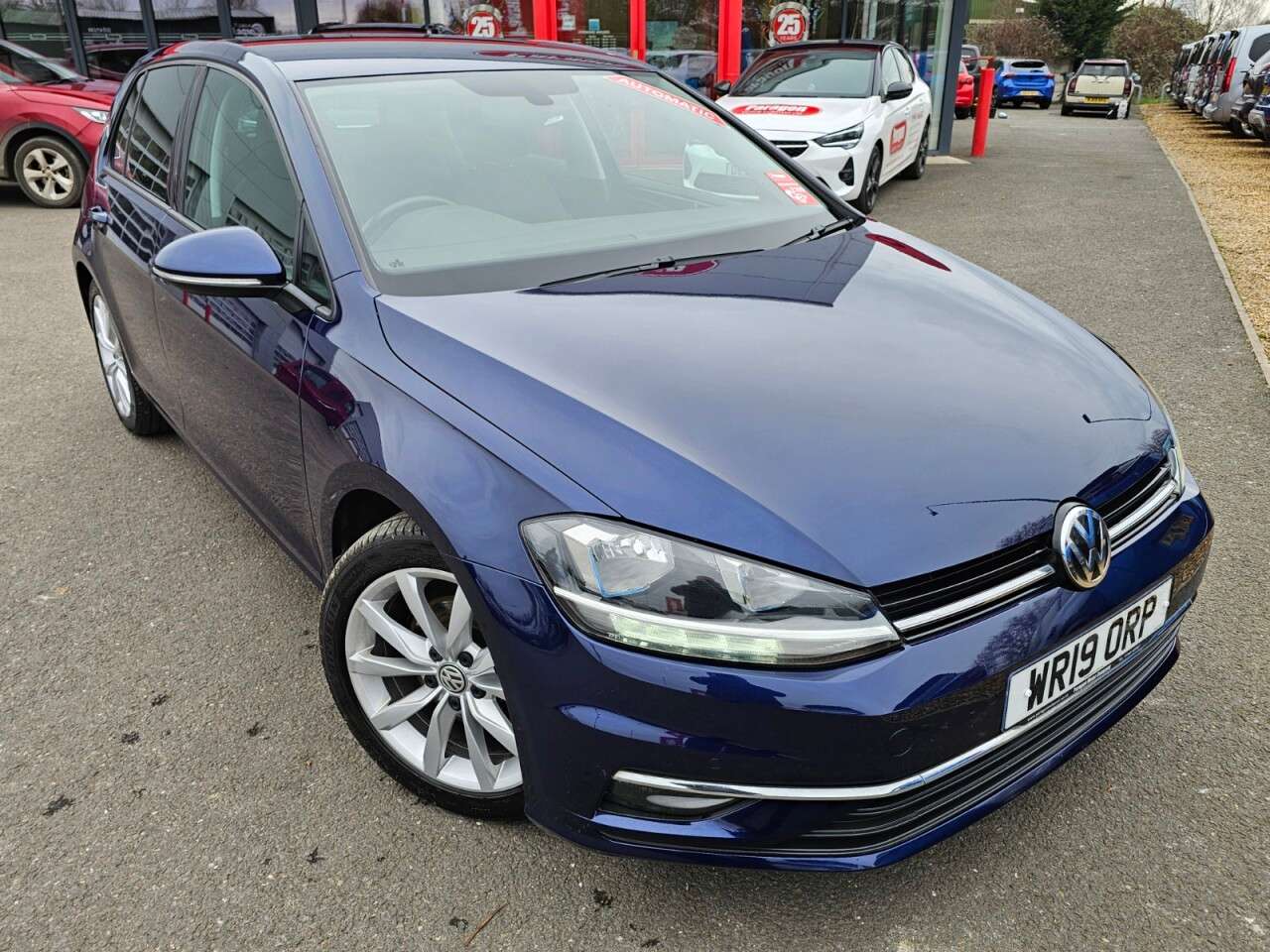A 2019 VOLKSWAGEN GOLF 1.5 TSI EVO GPF GT Hatchback 5dr Petrol DSG Euro 6 (s/s) (150 ps) A 2019 VOLKSWAGEN GOLF 1.5 TSI EVO GPF GT Hatchback 5dr Petrol DSG Euro 6 (s/s) (150 ps)