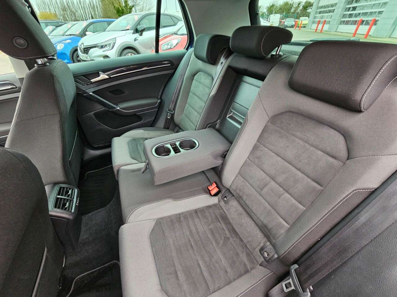 2019 VOLKSWAGEN GOLF 2019 VOLKSWAGEN GOLF