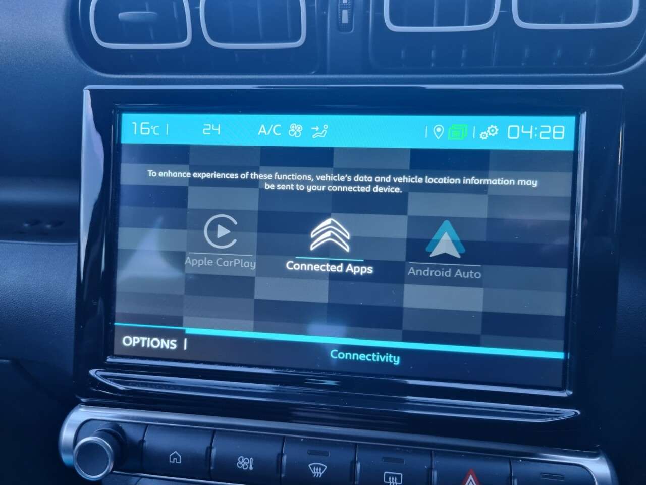 A 2022 CITROEN C3 AIRCROSS 1.2 PureTech Shine SUV 5dr Petrol Manual Euro 6 (s/s) (110 ps) A 2022 CITROEN C3 AIRCROSS 1.2 PureTech Shine SUV 5dr Petrol Manual Euro 6 (s/s) (110 ps)