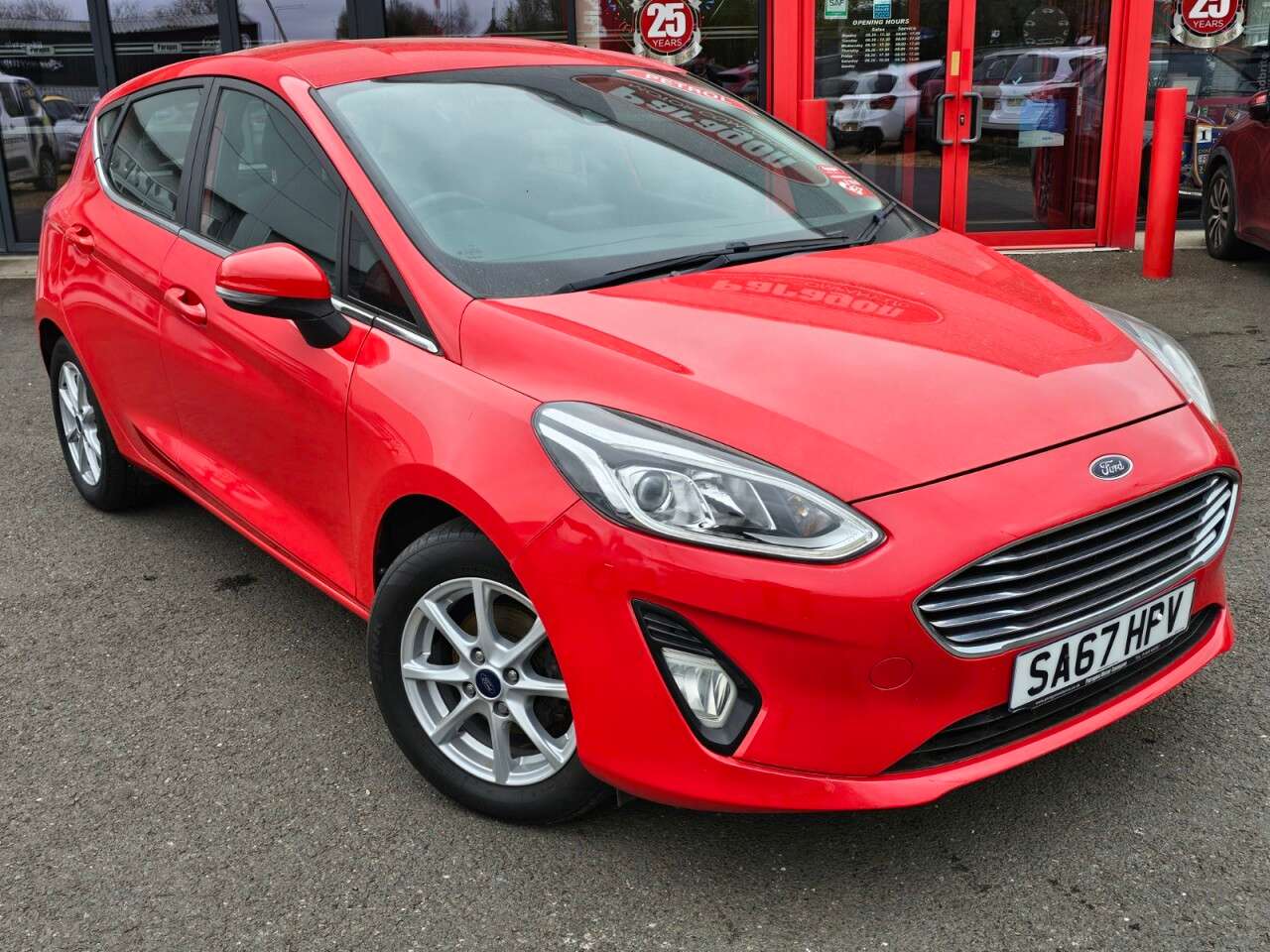 A 2017 FORD FIESTA 1.1 Ti-VCT Zetec Hatchback 5dr Petrol Manual Euro 6 (s/s) (85 ps) A 2017 FORD FIESTA 1.1 Ti-VCT Zetec Hatchback 5dr Petrol Manual Euro 6 (s/s) (85 ps)