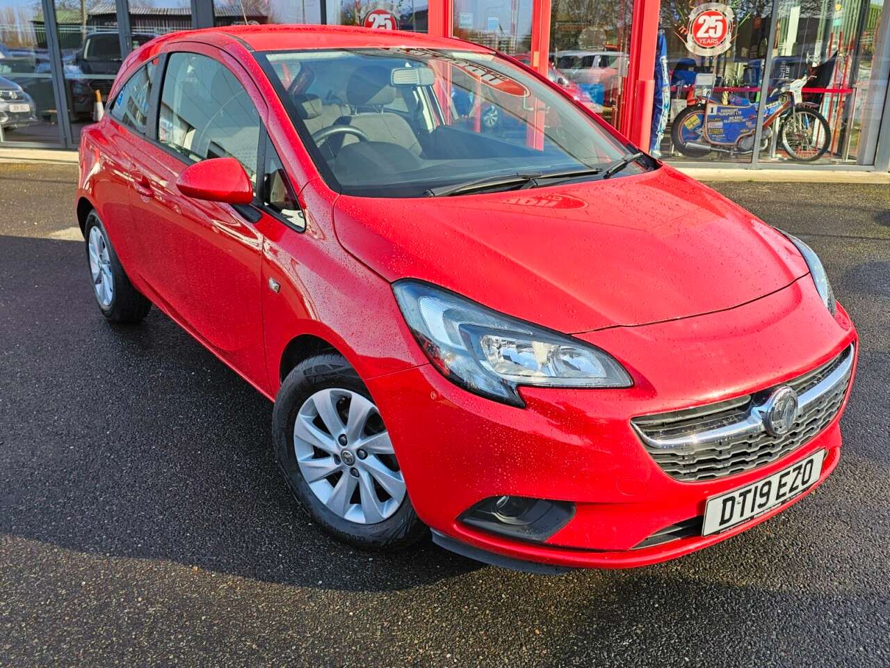A 2019 VAUXHALL CORSA 1.4i ecoTEC Design Hatchback 3dr Petrol Manual Euro 6 (75 ps) A 2019 VAUXHALL CORSA 1.4i ecoTEC Design Hatchback 3dr Petrol Manual Euro 6 (75 ps)