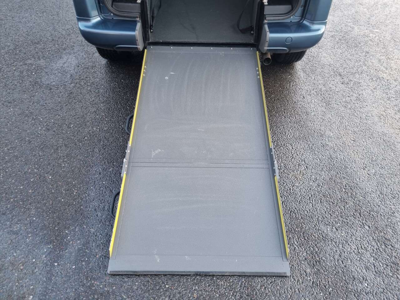 A 2017 CITROEN BERLINGO 1.6 BlueHDi Feel Multispace MPV 5dr Diesel Manual Euro 6 (100 ps) A 2017 CITROEN BERLINGO 1.6 BlueHDi Feel Multispace MPV 5dr Diesel Manual Euro 6 (100 ps)