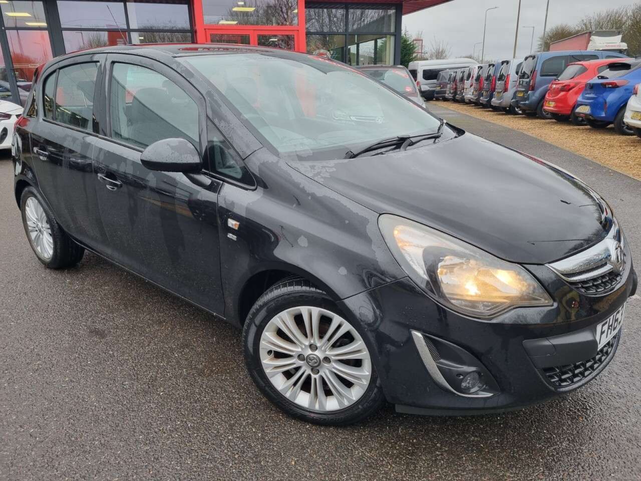 A 2014 VAUXHALL CORSA 1.2 16V SE Hatchback 5dr Petrol Manual Euro 5 (85 ps) A 2014 VAUXHALL CORSA 1.2 16V SE Hatchback 5dr Petrol Manual Euro 5 (85 ps)