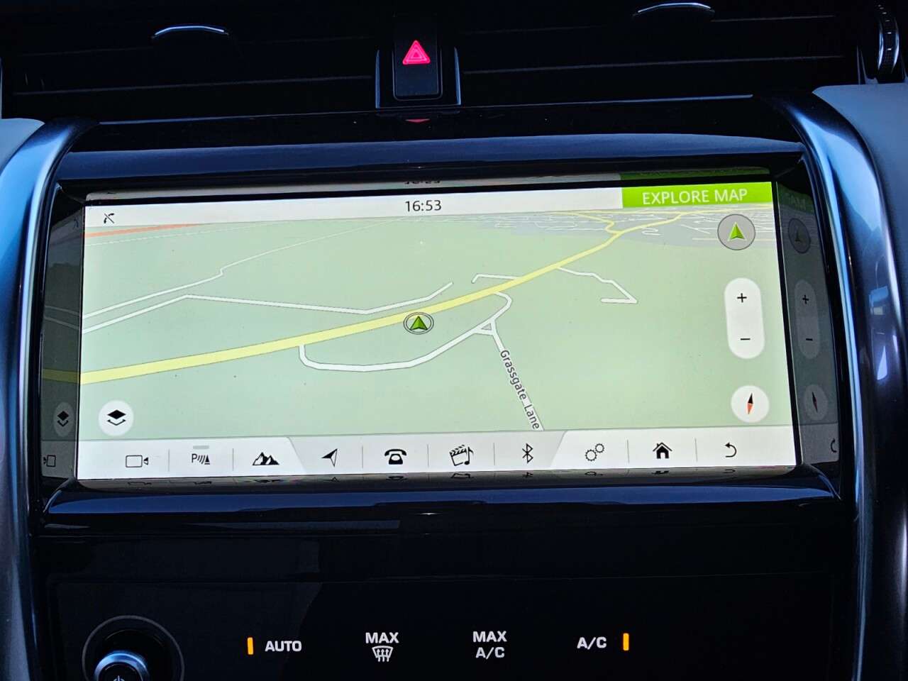 A 2020 LAND ROVER DISCOVERY SPORT 1.5 P300e 12.2kWh R-Dynamic HSE SUV 5dr Petrol Plug-in Hybrid Auto 4WD Euro A 2020 LAND ROVER DISCOVERY SPORT 1.5 P300e 12.2kWh R-Dynamic HSE SUV 5dr Petrol Plug-in Hybrid Auto 4WD Euro