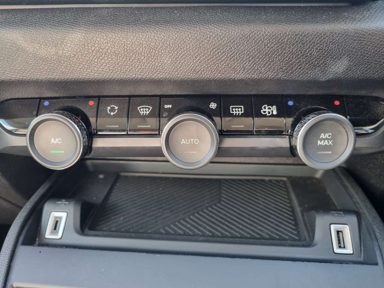 2023 CITROEN C4 2023 CITROEN C4