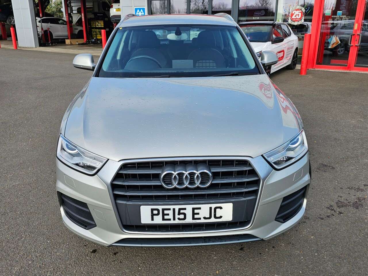 A 2015 AUDI Q3 1.4 TFSI CoD SE SUV 5dr Petrol Manual Euro 6 (s/s) (150 ps) A 2015 AUDI Q3 1.4 TFSI CoD SE SUV 5dr Petrol Manual Euro 6 (s/s) (150 ps)