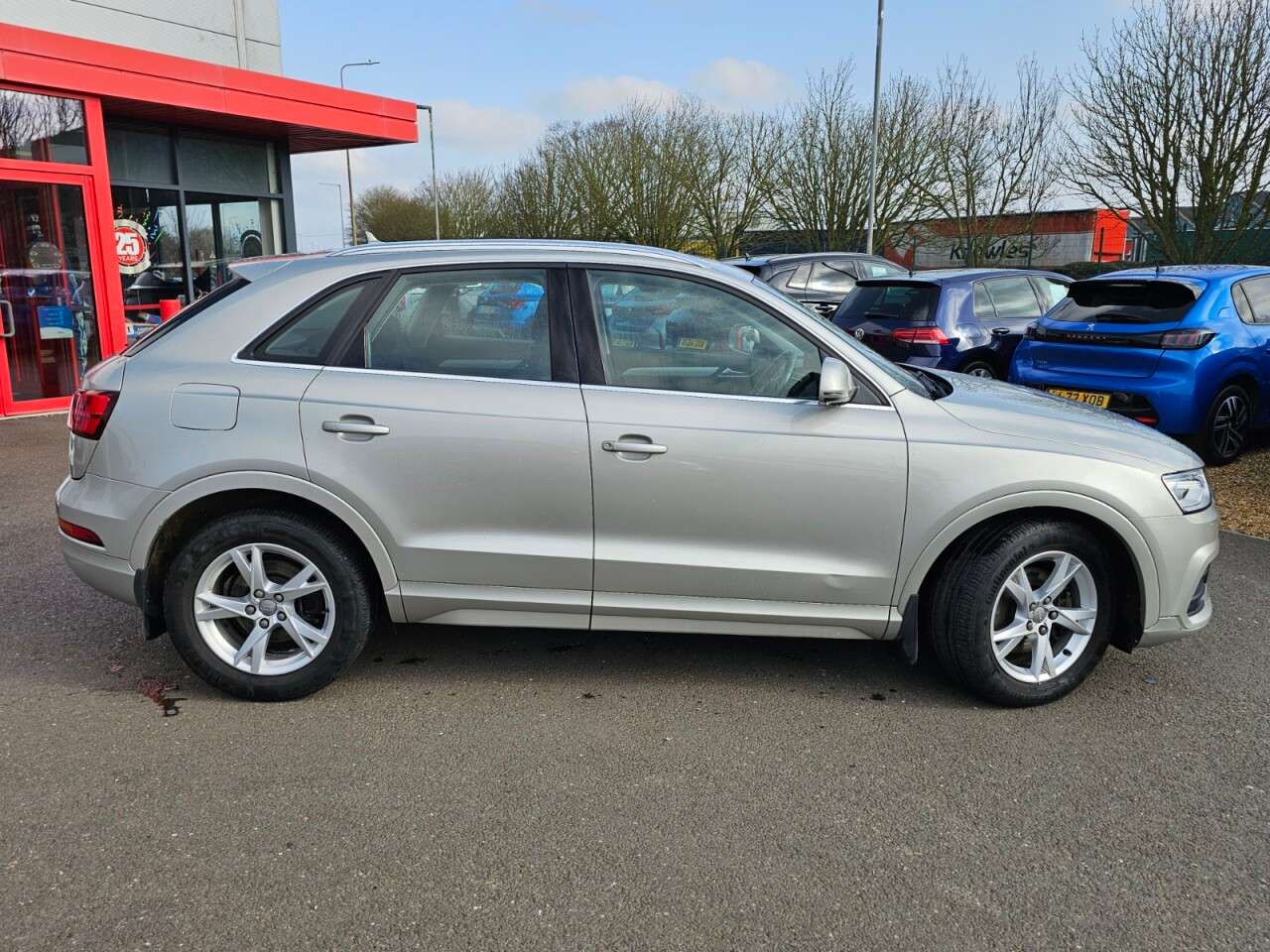 2015 AUDI Q3 2015 AUDI Q3