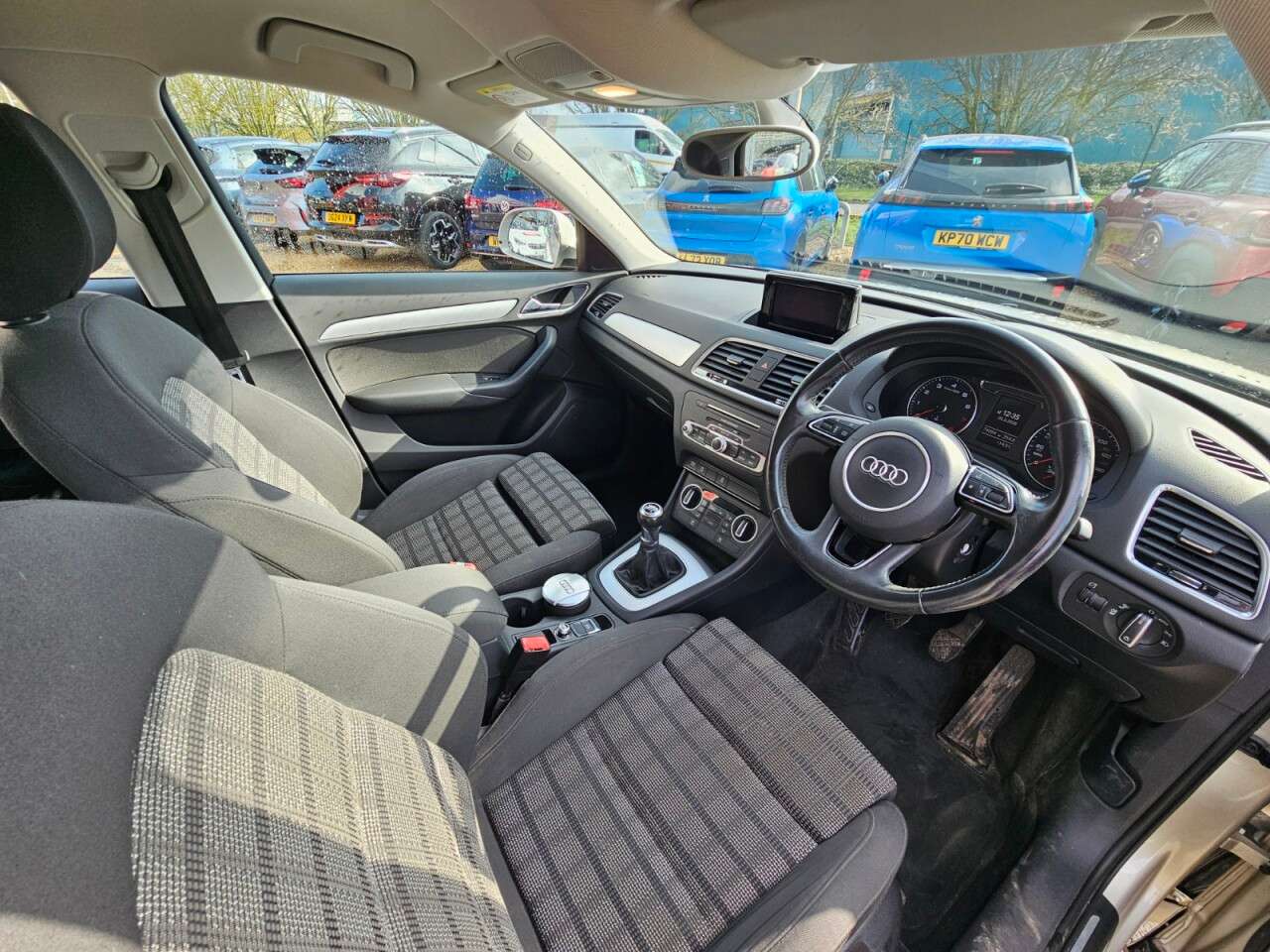 2015 AUDI Q3 2015 AUDI Q3