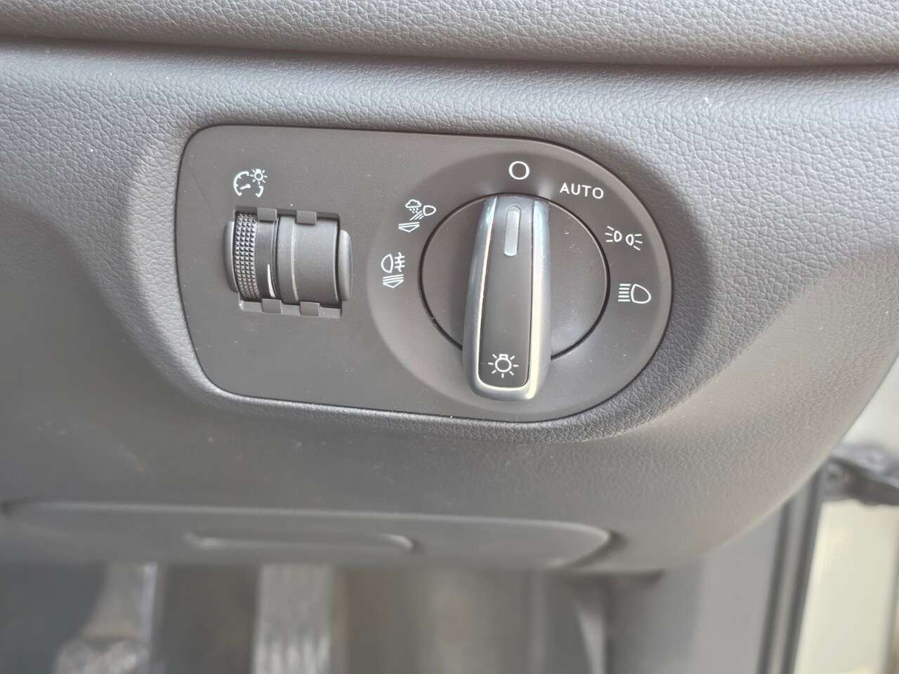 2015 AUDI Q3 2015 AUDI Q3