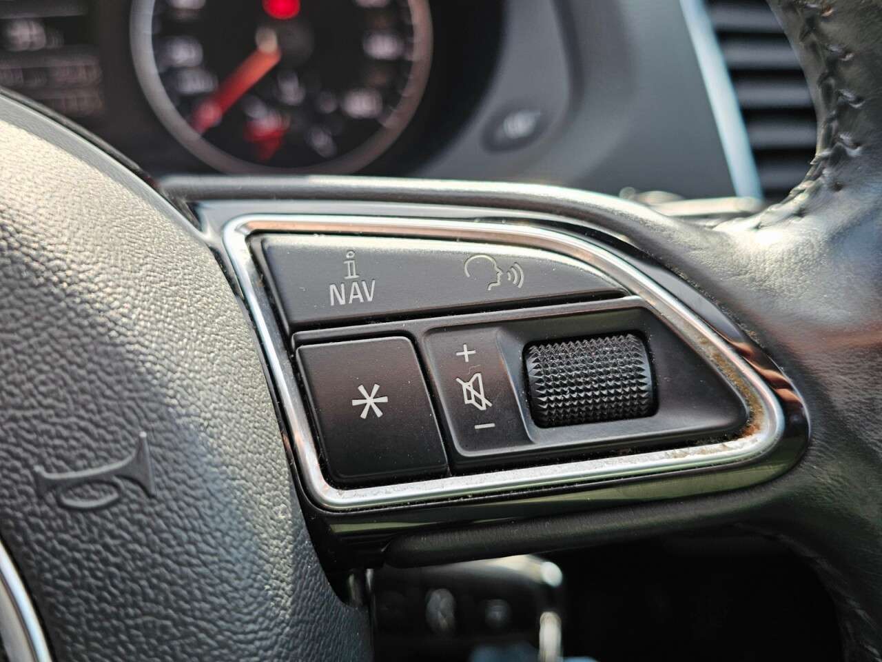 2015 AUDI Q3 2015 AUDI Q3