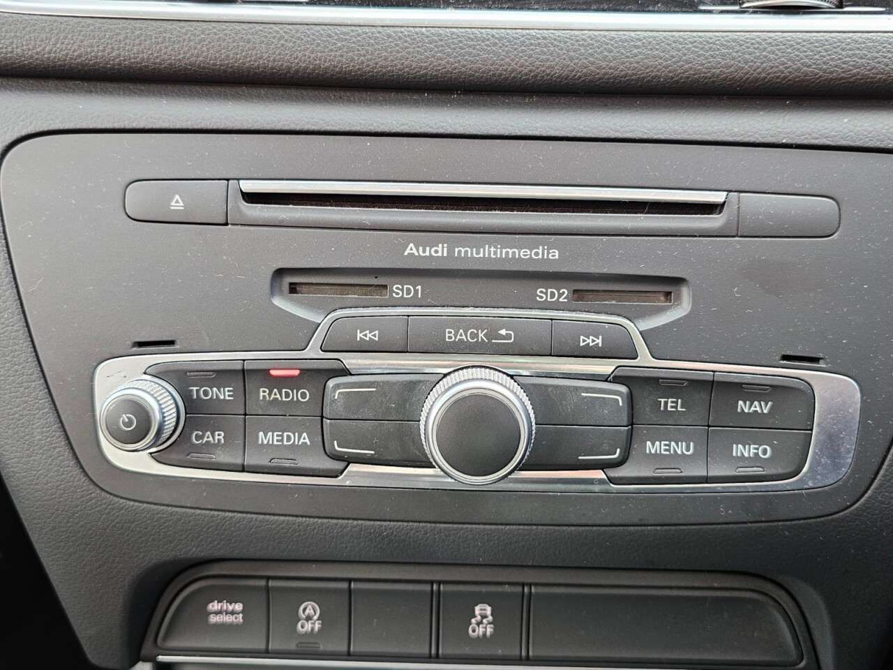 2015 AUDI Q3 2015 AUDI Q3