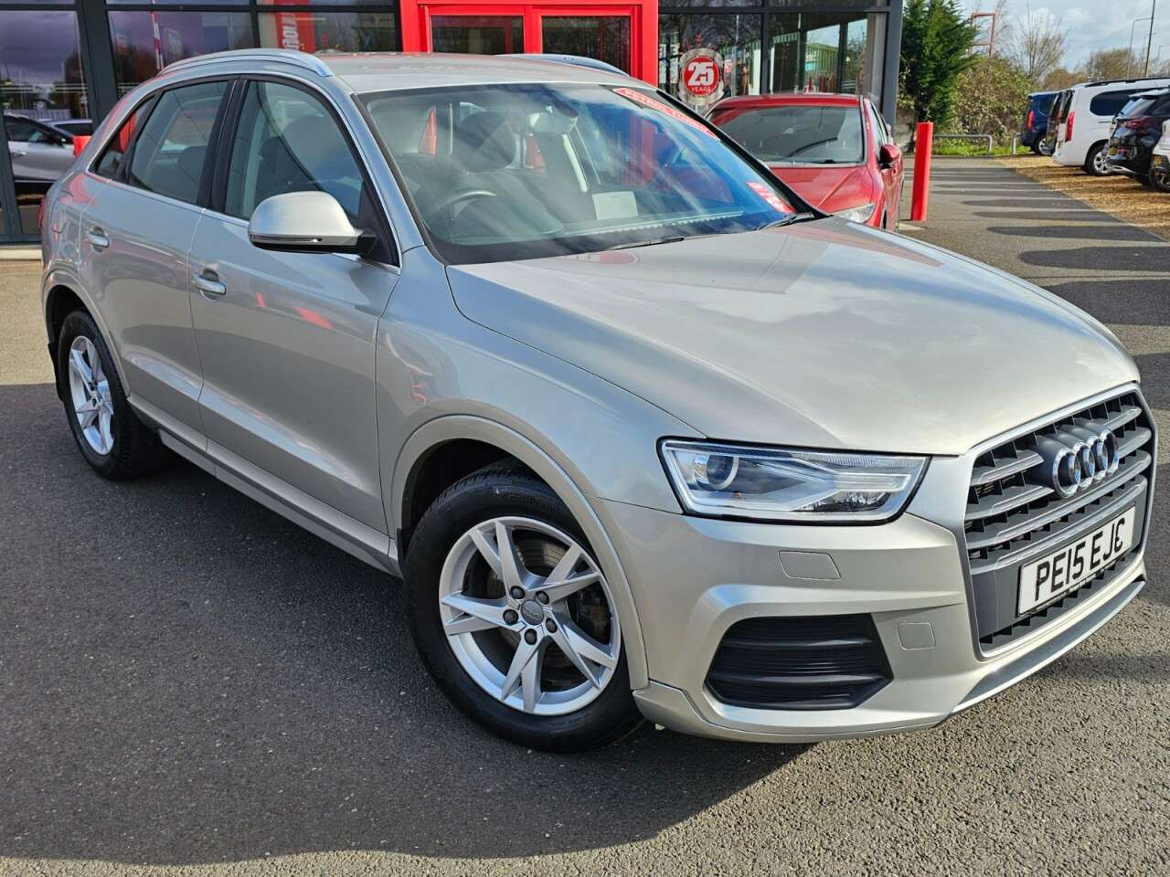 A 2015 AUDI Q3 1.4 TFSI CoD SE SUV 5dr Petrol Manual Euro 6 (s/s) (150 ps) A 2015 AUDI Q3 1.4 TFSI CoD SE SUV 5dr Petrol Manual Euro 6 (s/s) (150 ps)