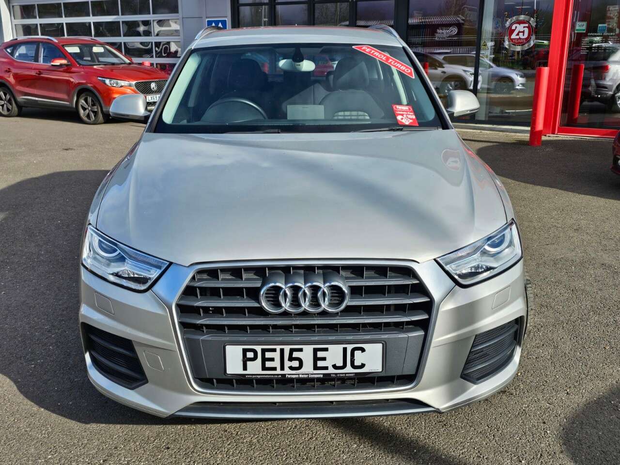 A 2015 AUDI Q3 1.4 TFSI CoD SE SUV 5dr Petrol Manual Euro 6 (s/s) (150 ps) A 2015 AUDI Q3 1.4 TFSI CoD SE SUV 5dr Petrol Manual Euro 6 (s/s) (150 ps)