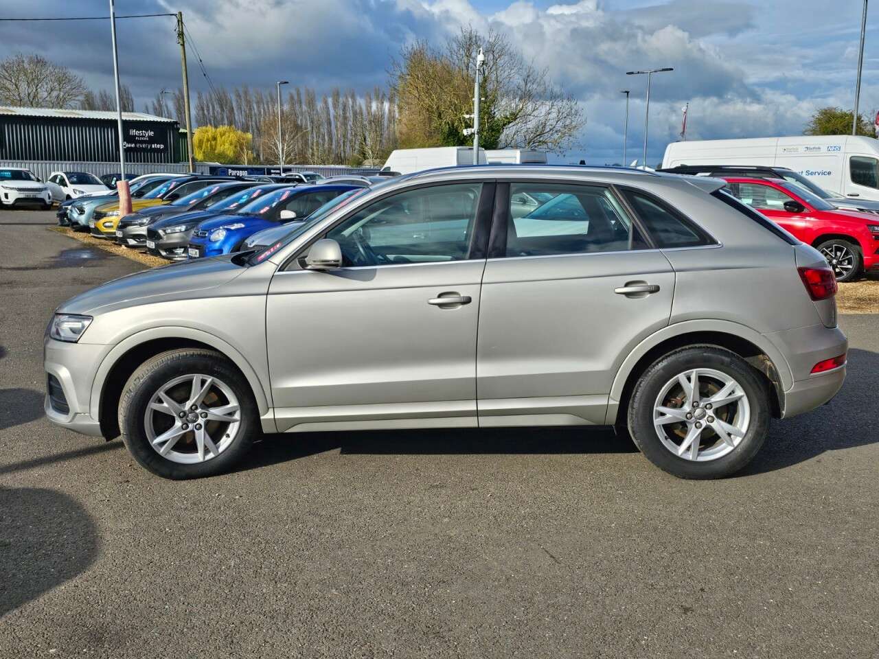 2015 AUDI Q3 2015 AUDI Q3