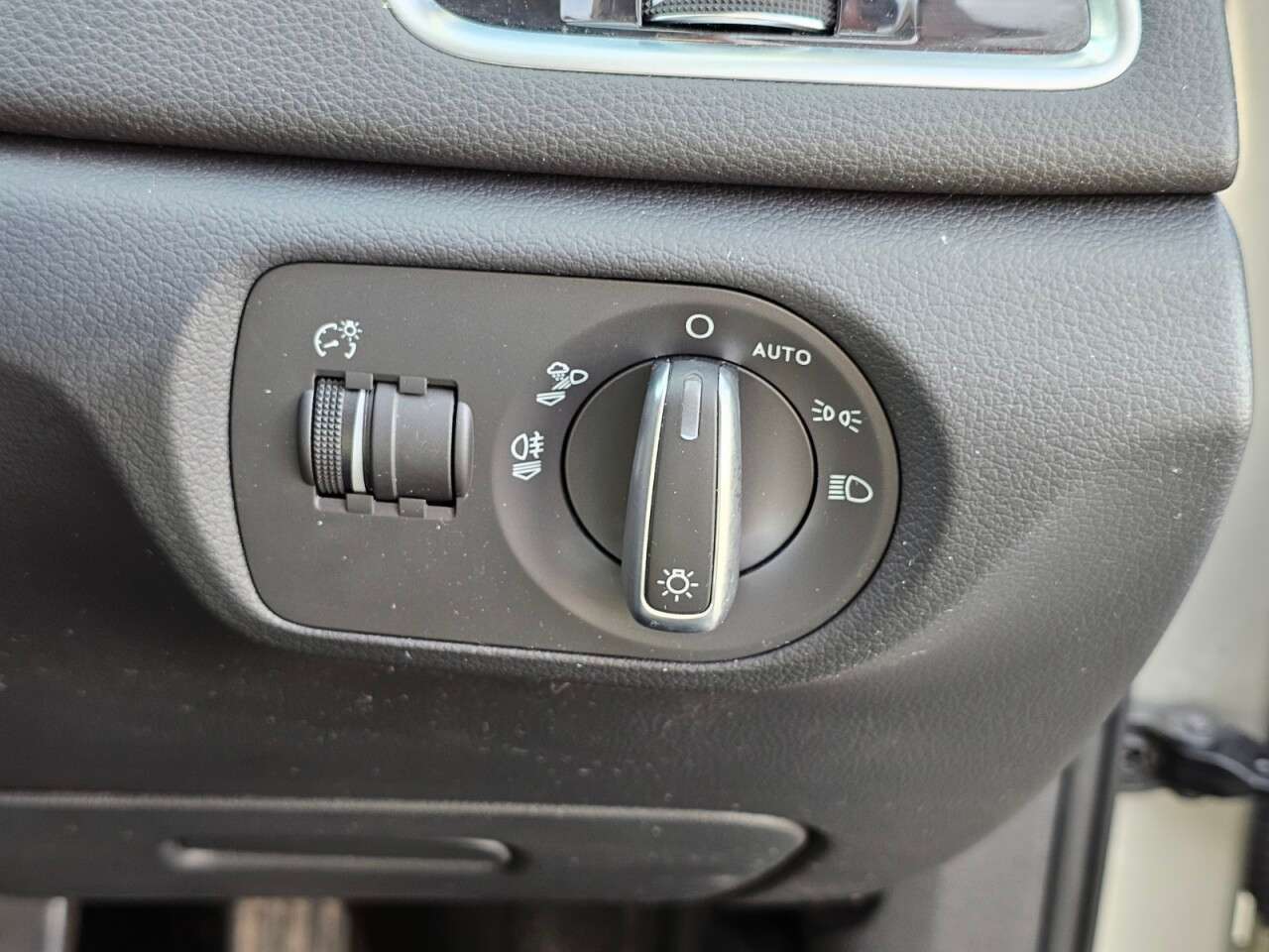 2015 AUDI Q3 2015 AUDI Q3