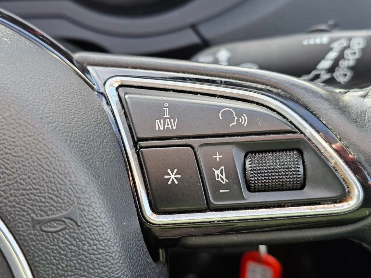 2015 AUDI Q3 2015 AUDI Q3