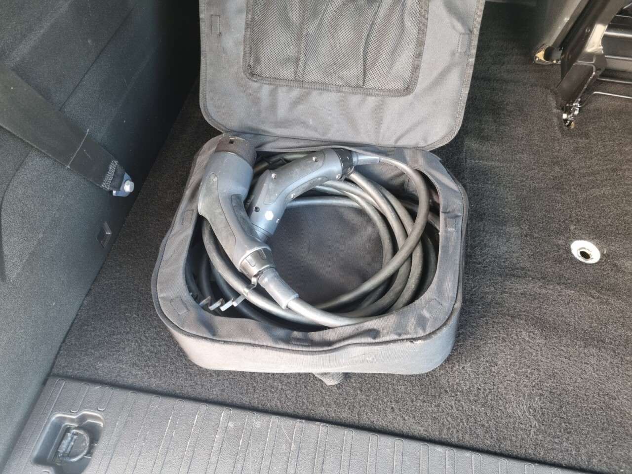 A 2023 VAUXHALL COMBO LIFE ELECTRIC 50kWh SE XL MPV 5dr Electric Auto (7.4kW Charger) (136 ps) A 2023 VAUXHALL COMBO LIFE ELECTRIC 50kWh SE XL MPV 5dr Electric Auto (7.4kW Charger) (136 ps)