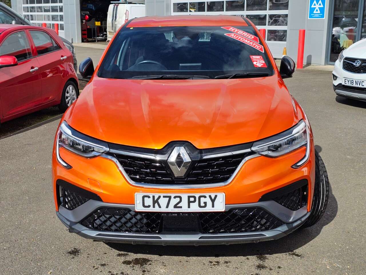 A 2022 RENAULT ARKANA 1.6 E-TECH r.s. line SUV 5dr Petrol Hybrid Auto 2WD Euro 6 (s/s) (145 bhp) A 2022 RENAULT ARKANA 1.6 E-TECH r.s. line SUV 5dr Petrol Hybrid Auto 2WD Euro 6 (s/s) (145 bhp)
