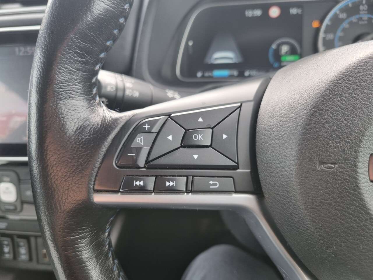 2022 NISSAN LEAF 2022 NISSAN LEAF