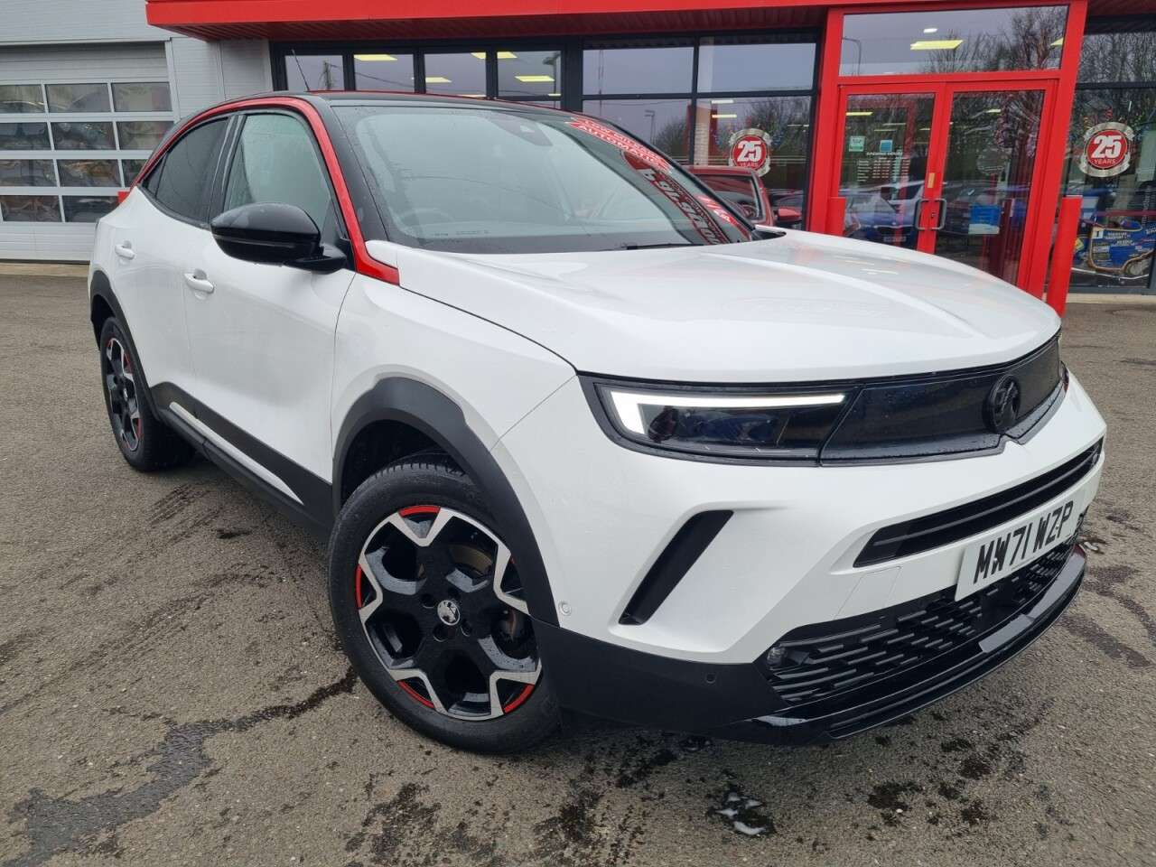 A 2021 VAUXHALL MOKKA 1.2 Turbo SRi Premium SUV 5dr Petrol Auto Euro 6 (s/s) (130 ps) A 2021 VAUXHALL MOKKA 1.2 Turbo SRi Premium SUV 5dr Petrol Auto Euro 6 (s/s) (130 ps)