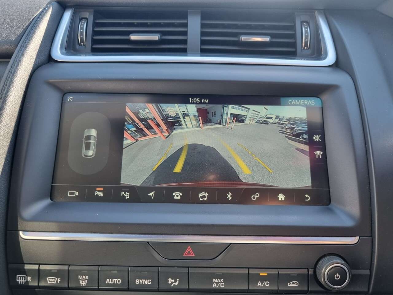 A 2018 JAGUAR E-PACE 2.0 D180 S SUV 5dr Diesel Auto AWD Euro 6 (s/s) (180 ps) A 2018 JAGUAR E-PACE 2.0 D180 S SUV 5dr Diesel Auto AWD Euro 6 (s/s) (180 ps)