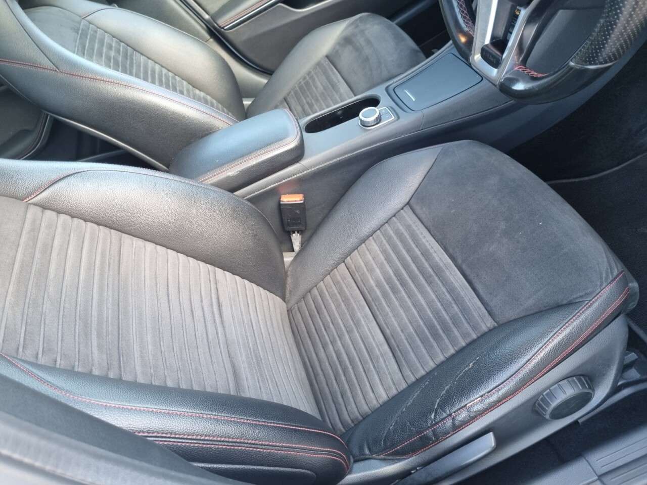 2015 MERCEDES GLA-CLASS 2015 MERCEDES GLA-CLASS