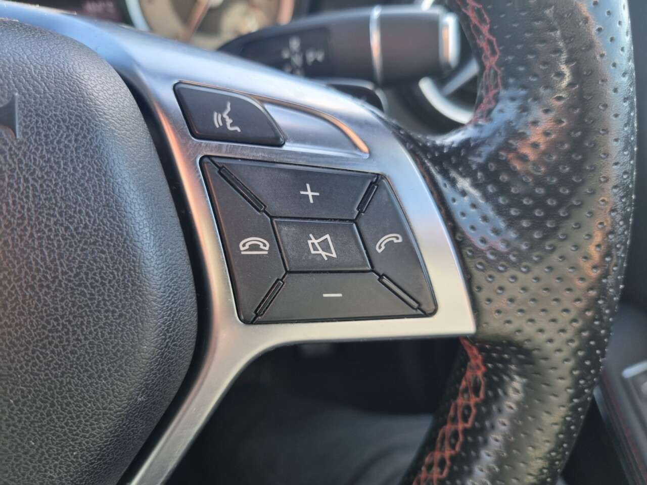 2015 MERCEDES GLA-CLASS 2015 MERCEDES GLA-CLASS