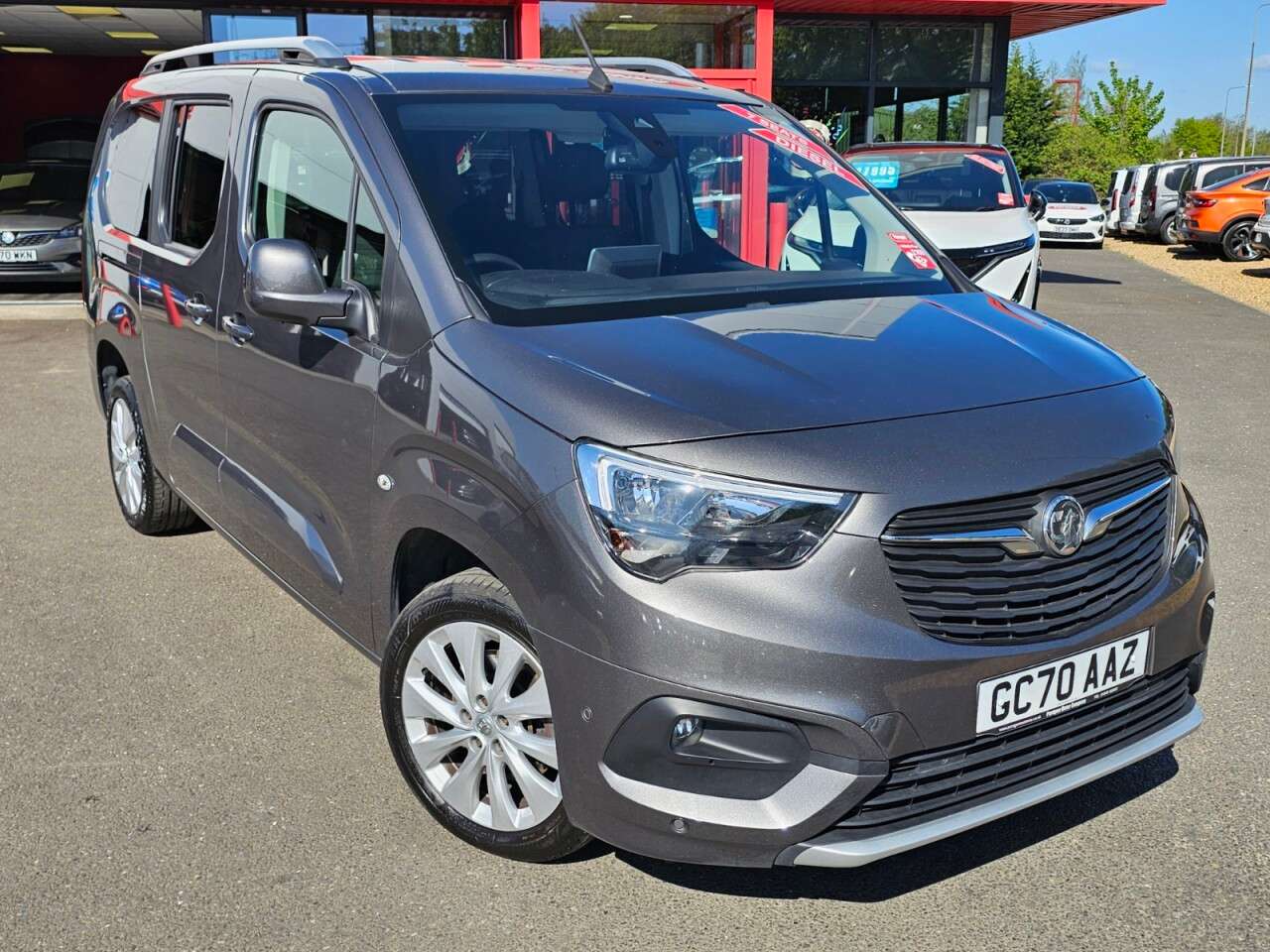 A 2020 VAUXHALL COMBO LIFE 1.5 Turbo D Elite XL MPV 5dr Diesel Auto Euro 6 (s/s) (130 ps) A 2020 VAUXHALL COMBO LIFE 1.5 Turbo D Elite XL MPV 5dr Diesel Auto Euro 6 (s/s) (130 ps)
