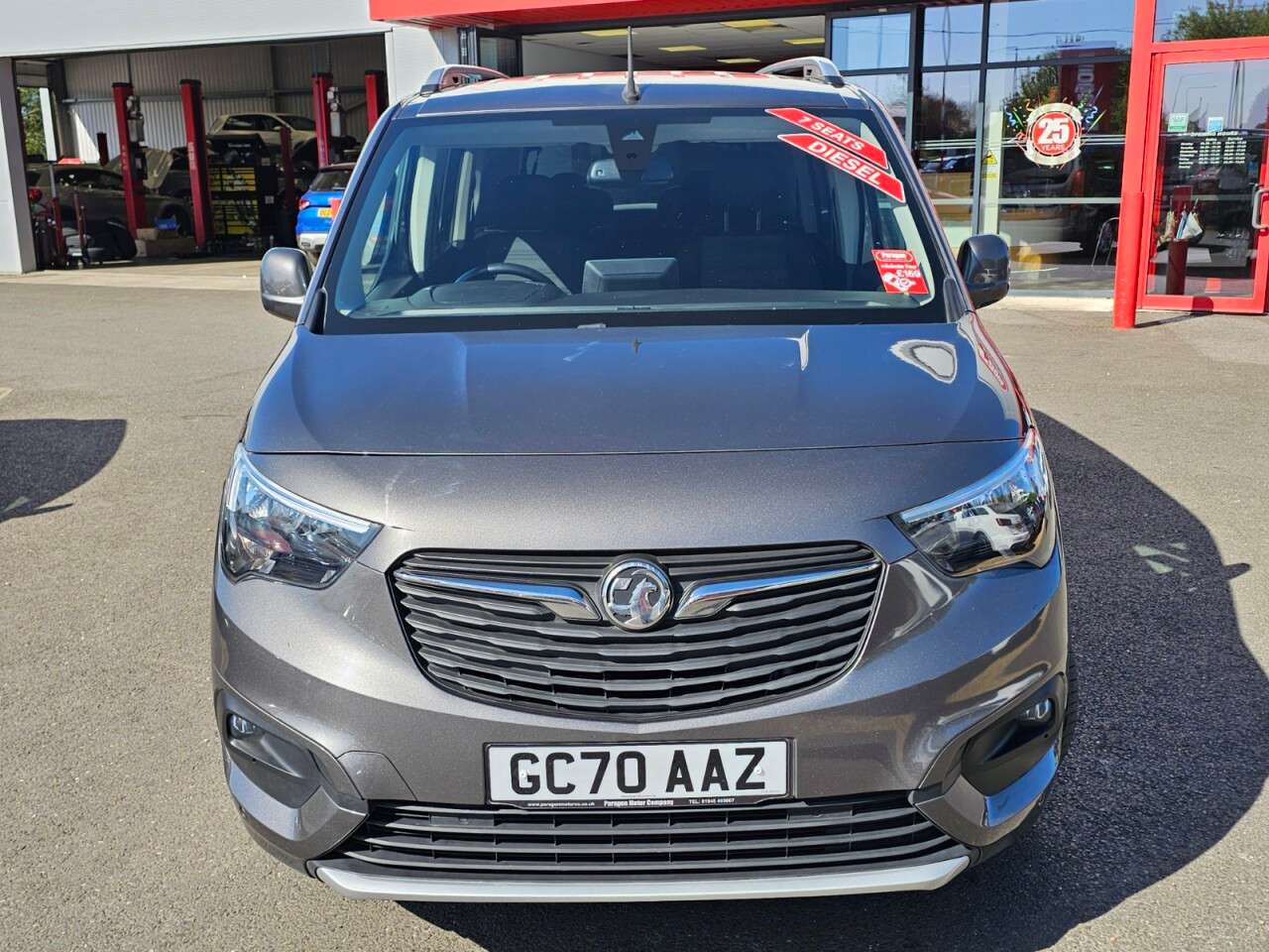 A 2020 VAUXHALL COMBO LIFE 1.5 Turbo D Elite XL MPV 5dr Diesel Auto Euro 6 (s/s) (130 ps) A 2020 VAUXHALL COMBO LIFE 1.5 Turbo D Elite XL MPV 5dr Diesel Auto Euro 6 (s/s) (130 ps)