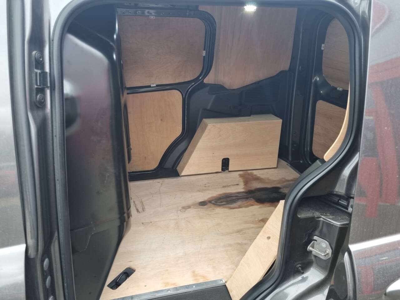 A 2023 FORD TRANSIT COURIER 1.0 EcoBoost Limited Panel Van 5dr Petrol Manual L1 Euro 6 (100 ps) A 2023 FORD TRANSIT COURIER 1.0 EcoBoost Limited Panel Van 5dr Petrol Manual L1 Euro 6 (100 ps)