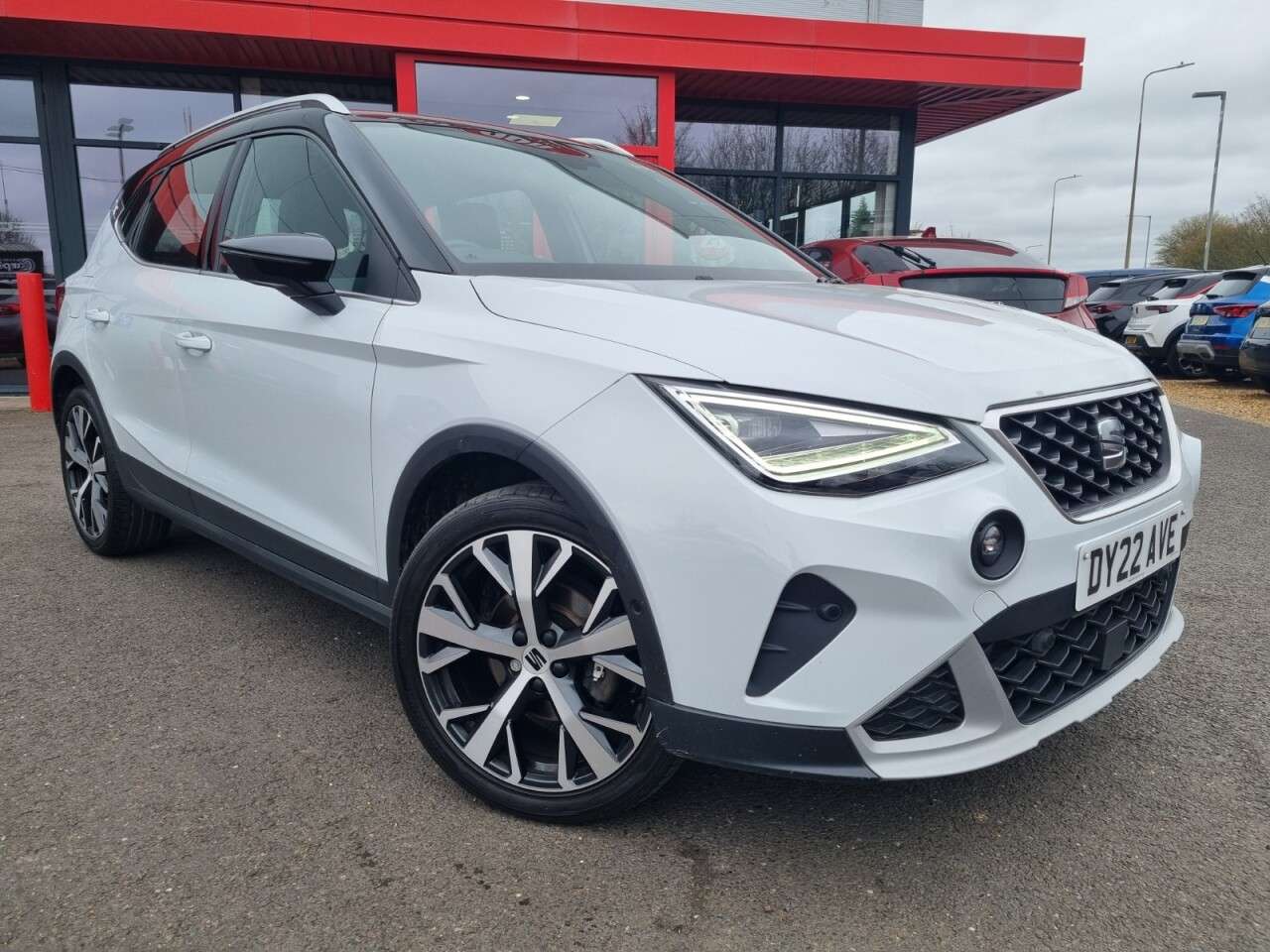A 2022 SEAT ARONA 1.0 TSI XPERIENCE Lux SUV 5dr Petrol Manual Euro 6 (s/s) (110 ps) A 2022 SEAT ARONA 1.0 TSI XPERIENCE Lux SUV 5dr Petrol Manual Euro 6 (s/s) (110 ps)