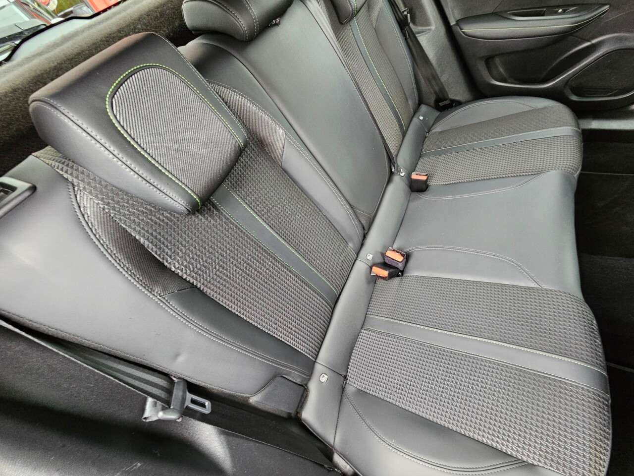 2021 PEUGEOT 2008 2021 PEUGEOT 2008