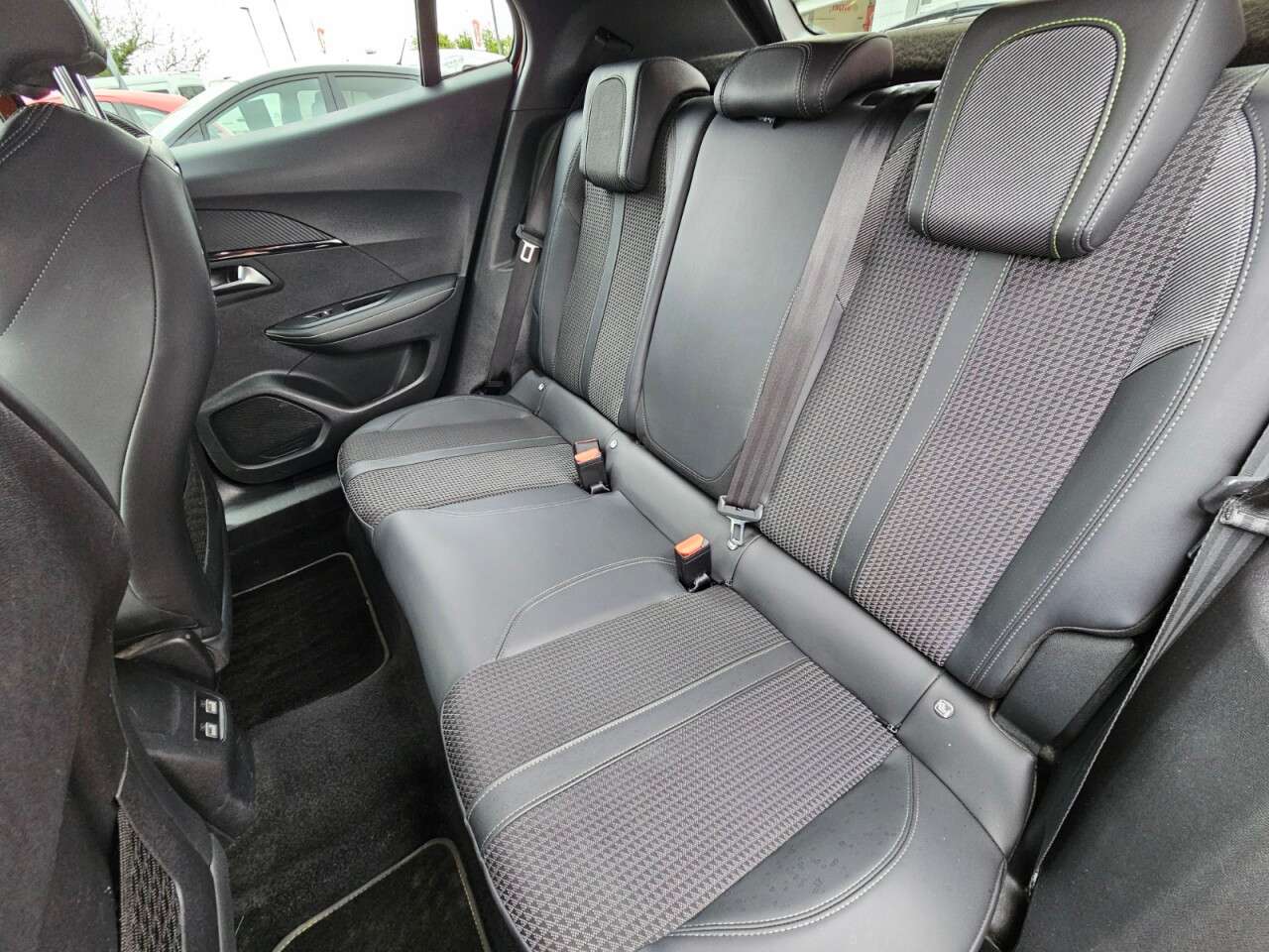 2021 PEUGEOT 2008 2021 PEUGEOT 2008
