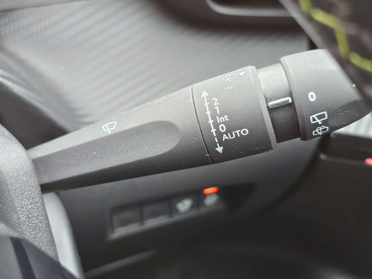 2021 PEUGEOT 2008 2021 PEUGEOT 2008
