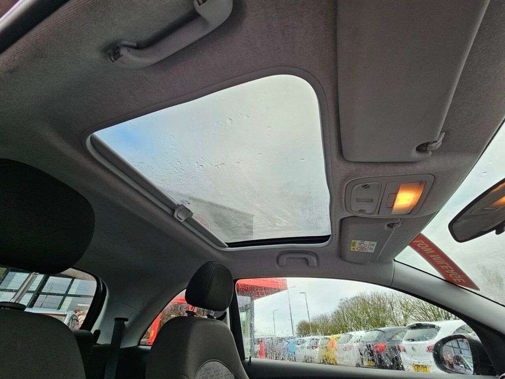 A 2014 VAUXHALL ADAM 1.2 16v JAM Hatchback 3dr Petrol Manual Euro 5 (70 ps) A 2014 VAUXHALL ADAM 1.2 16v JAM Hatchback 3dr Petrol Manual Euro 5 (70 ps)