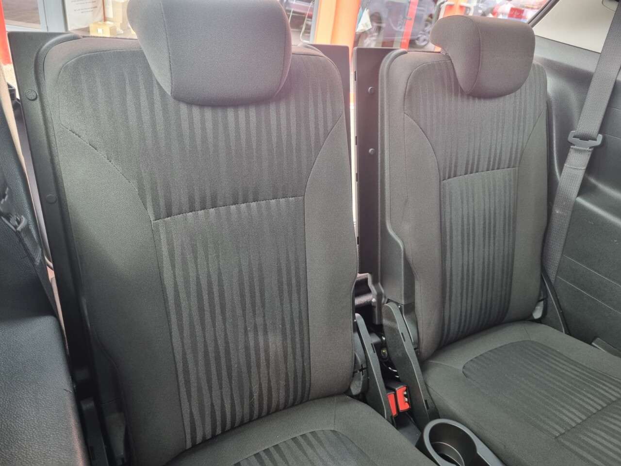 A 2014 VAUXHALL ZAFIRA TOURER 1.8 16V Exclusiv MPV 5dr Petrol Manual Euro 5 (140 ps) A 2014 VAUXHALL ZAFIRA TOURER 1.8 16V Exclusiv MPV 5dr Petrol Manual Euro 5 (140 ps)