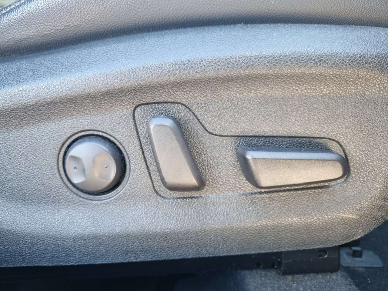 2017 KIA NIRO 2017 KIA NIRO