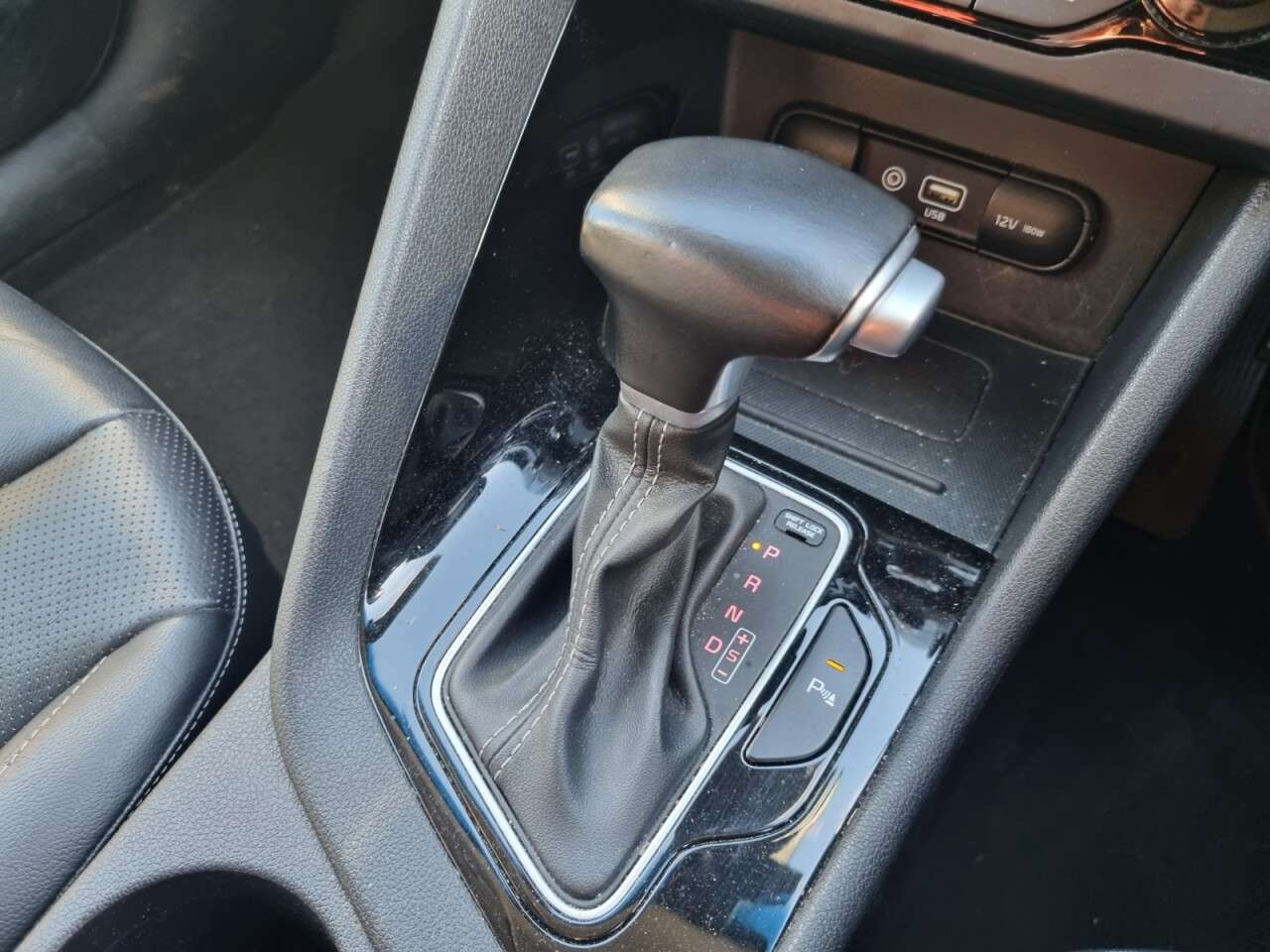 2017 KIA NIRO 2017 KIA NIRO