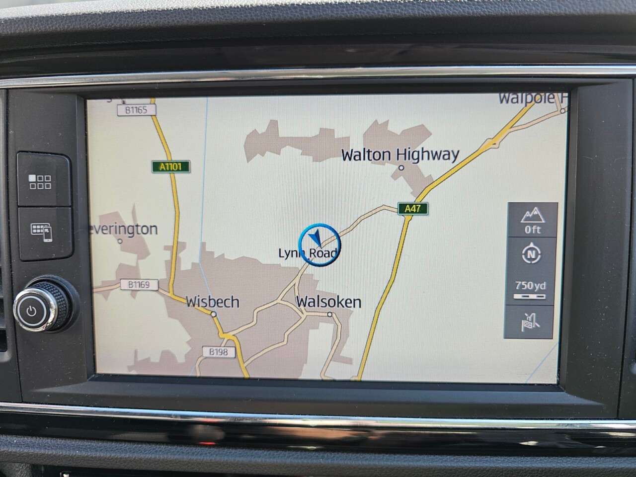 A 2018 SEAT LEON 2.0 TDI FR Technology ST 5dr Diesel Manual Euro 6 (s/s) (150 ps) A 2018 SEAT LEON 2.0 TDI FR Technology ST 5dr Diesel Manual Euro 6 (s/s) (150 ps)