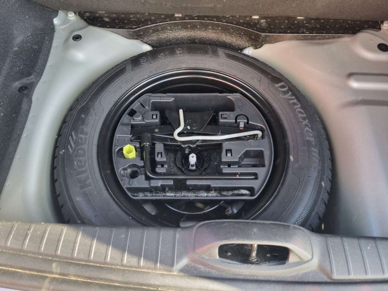 A 2018 PEUGEOT 208 1.2 PureTech Allure Hatchback 5dr Petrol Manual Euro 6 (s/s) (82 ps) A 2018 PEUGEOT 208 1.2 PureTech Allure Hatchback 5dr Petrol Manual Euro 6 (s/s) (82 ps)