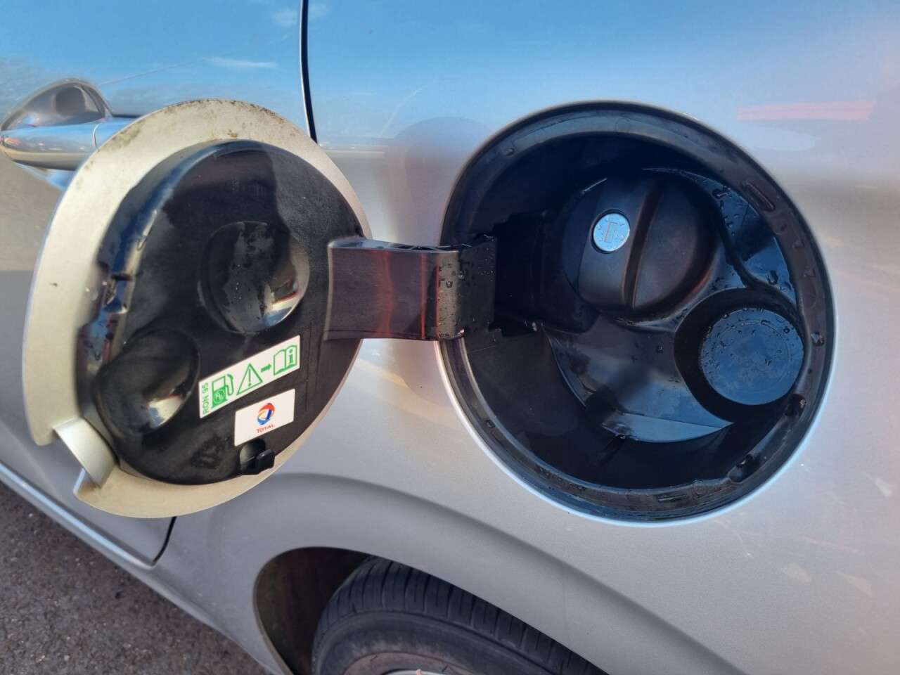 2018 PEUGEOT 208 2018 PEUGEOT 208