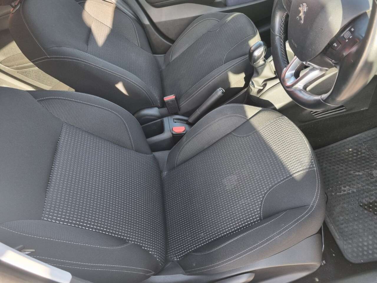 2018 PEUGEOT 208 2018 PEUGEOT 208