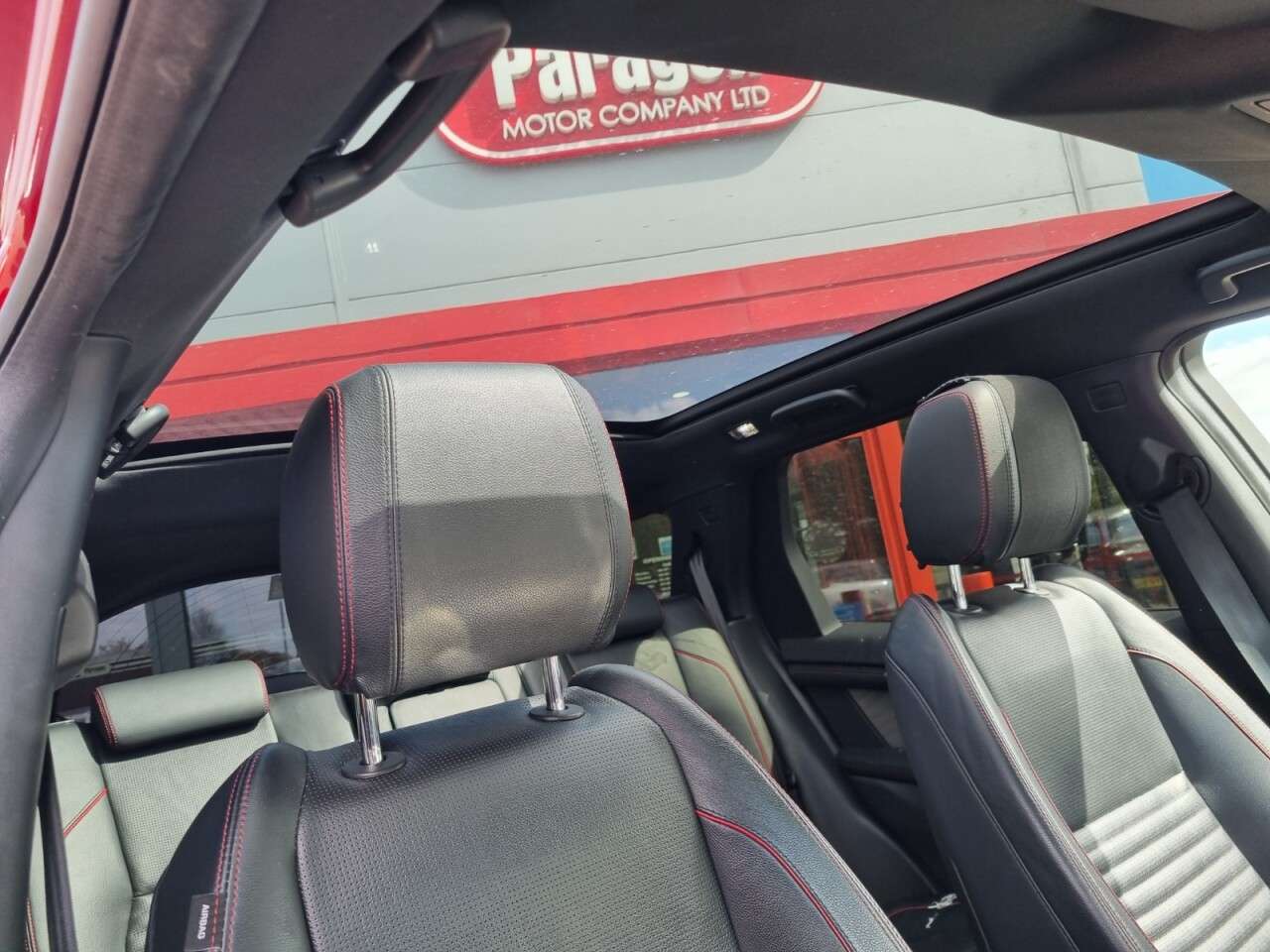 A 2019 LAND ROVER DISCOVERY SPORT R-DYNAMIC S A 2019 LAND ROVER DISCOVERY SPORT R-DYNAMIC S