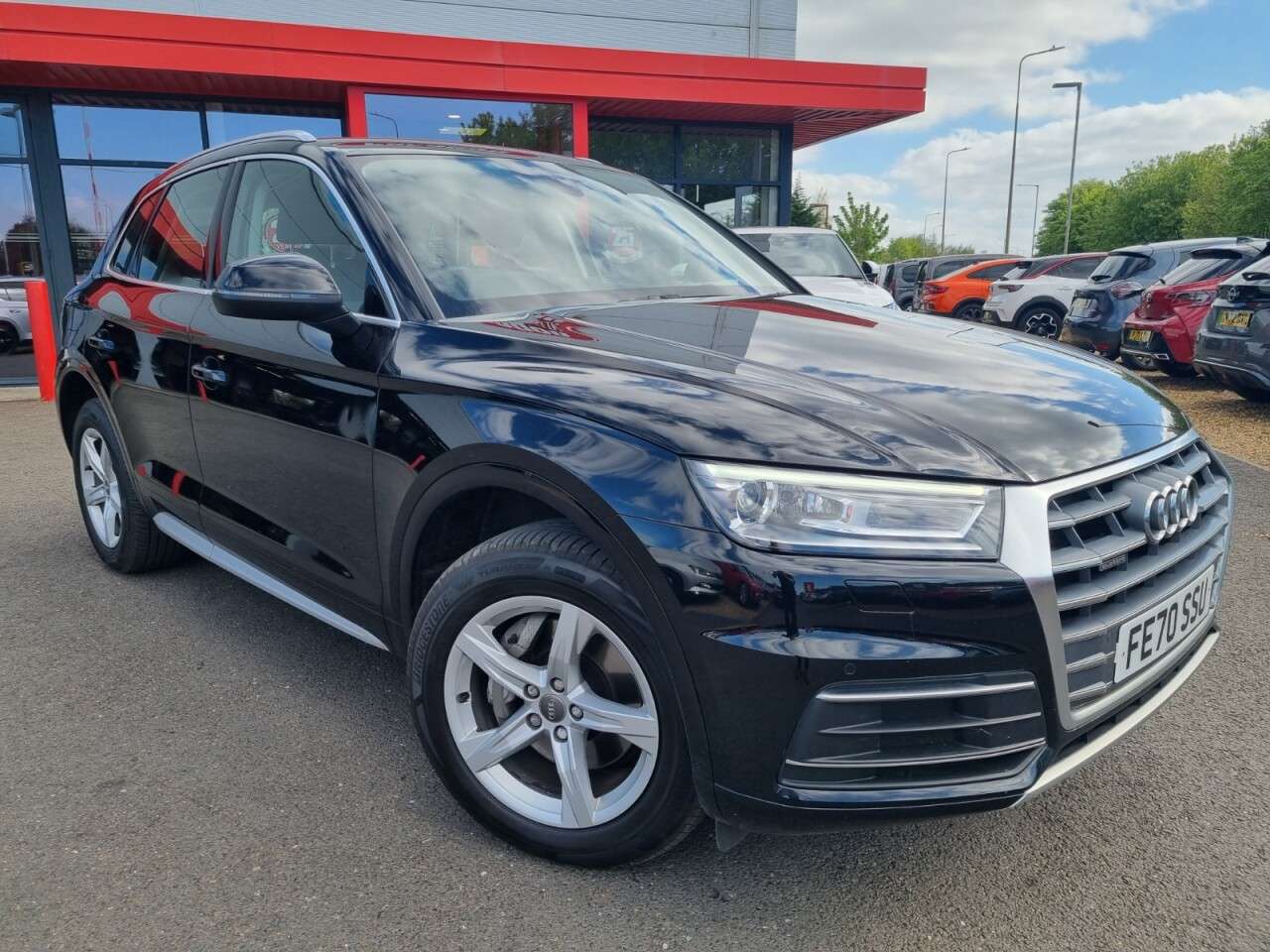 A 2020 AUDI Q5 2.0 TDI 40 Sport SUV 5dr Diesel S Tronic quattro Euro 6 (s/s) (190 ps) A 2020 AUDI Q5 2.0 TDI 40 Sport SUV 5dr Diesel S Tronic quattro Euro 6 (s/s) (190 ps)