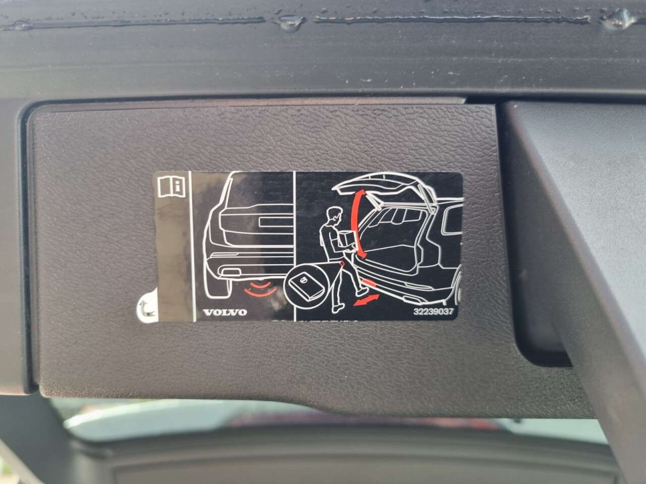 2021 VOLVO XC60 2021 VOLVO XC60