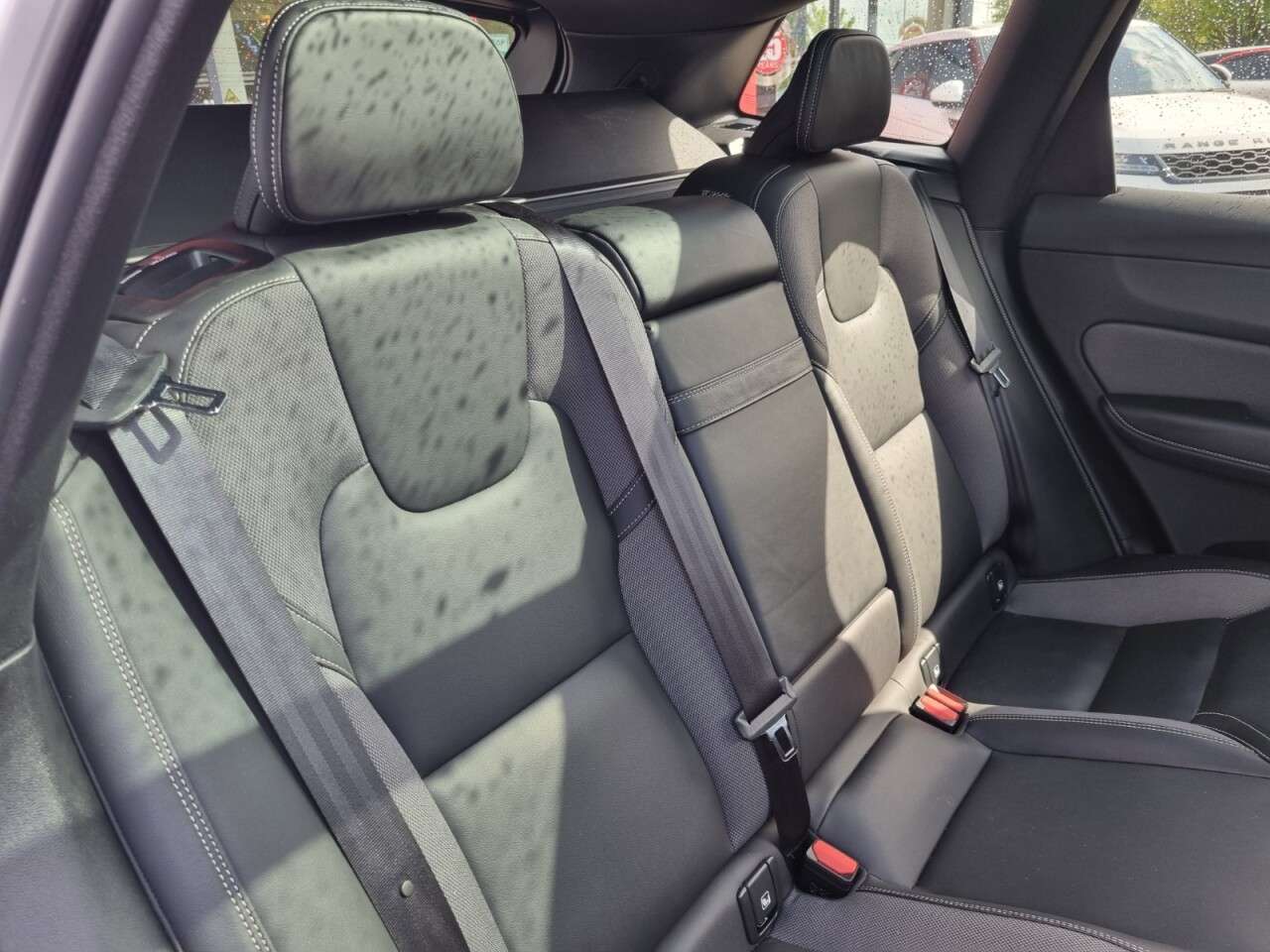 2021 VOLVO XC60 2021 VOLVO XC60