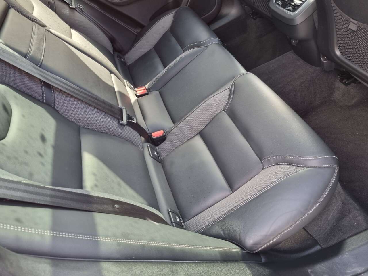 2021 VOLVO XC60 2021 VOLVO XC60