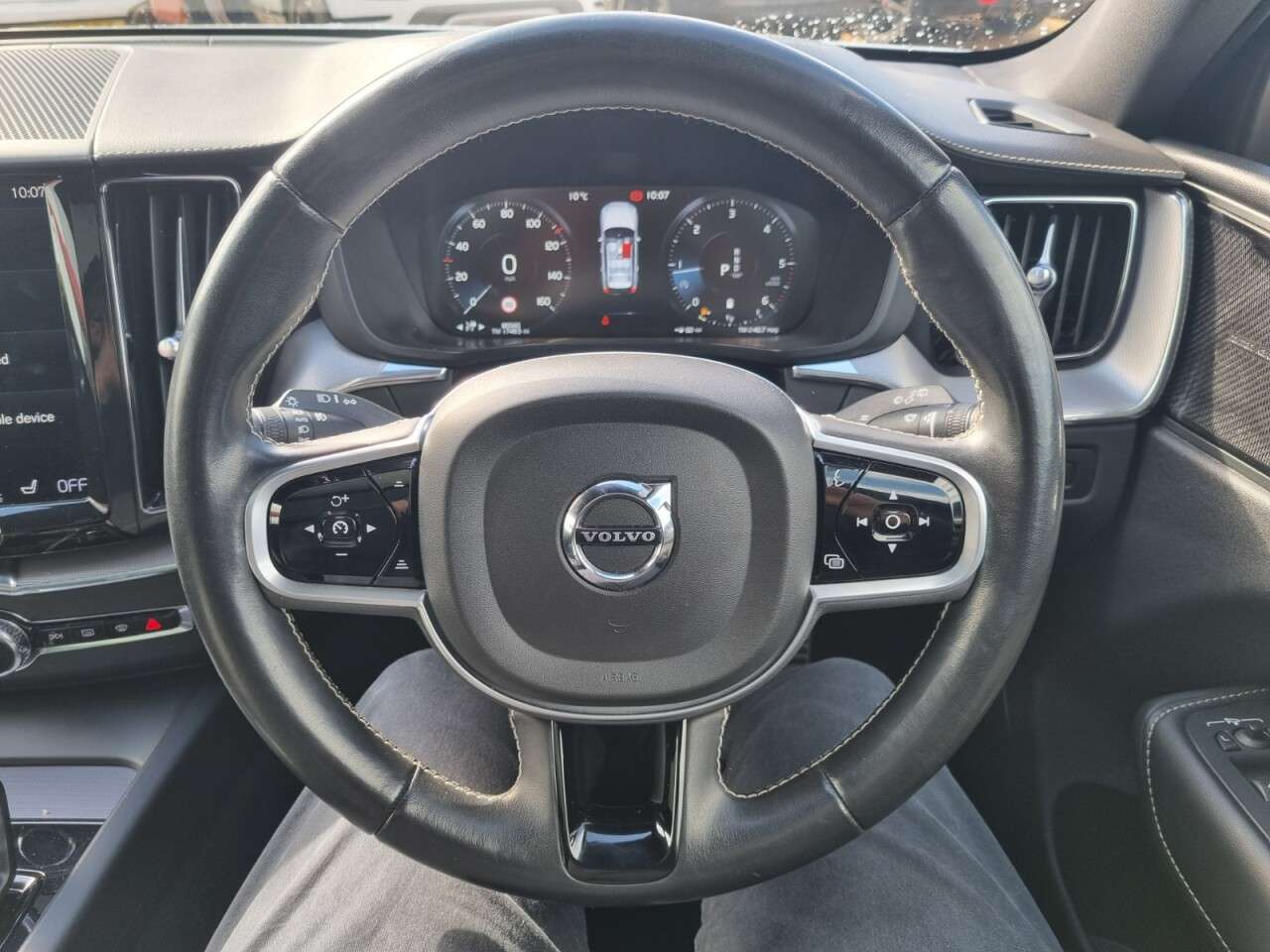 2021 VOLVO XC60 2021 VOLVO XC60