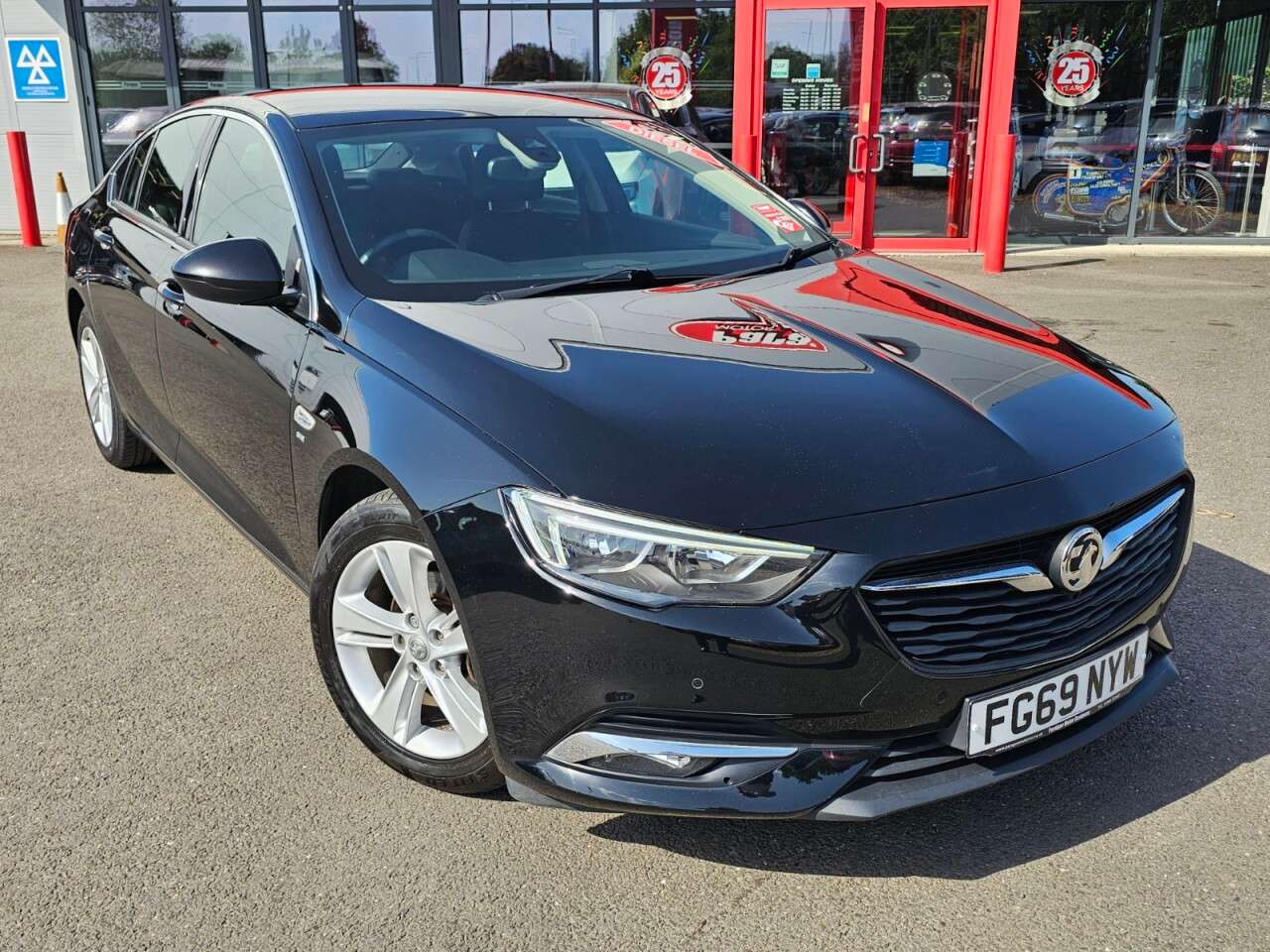 A 2019 VAUXHALL INSIGNIA 1.6 Turbo D ecoTEC SRi Nav Grand Sport 5dr Diesel Manual Euro 6 (s/s) (110 A 2019 VAUXHALL INSIGNIA 1.6 Turbo D ecoTEC SRi Nav Grand Sport 5dr Diesel Manual Euro 6 (s/s) (110