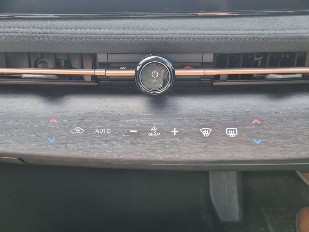 2023 NISSAN ARIYA 2023 NISSAN ARIYA